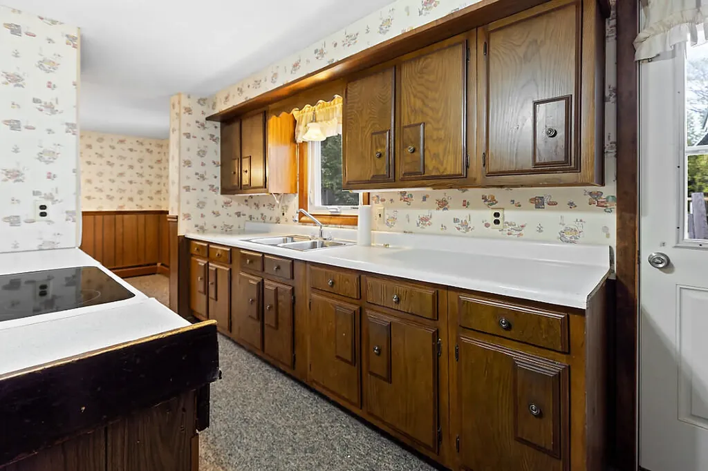 357 Somerset Avenue Pittsfield ME 04967