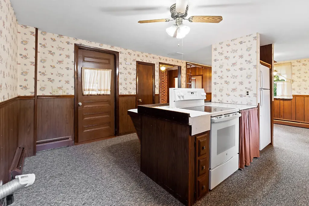 357 Somerset Avenue Pittsfield ME 04967