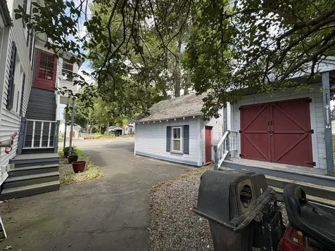 27 Birch Street East Millinocket ME 04430
