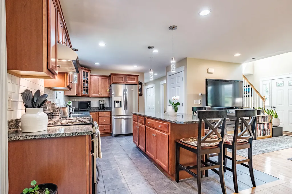 28 Lillian Place Westbrook ME 04092