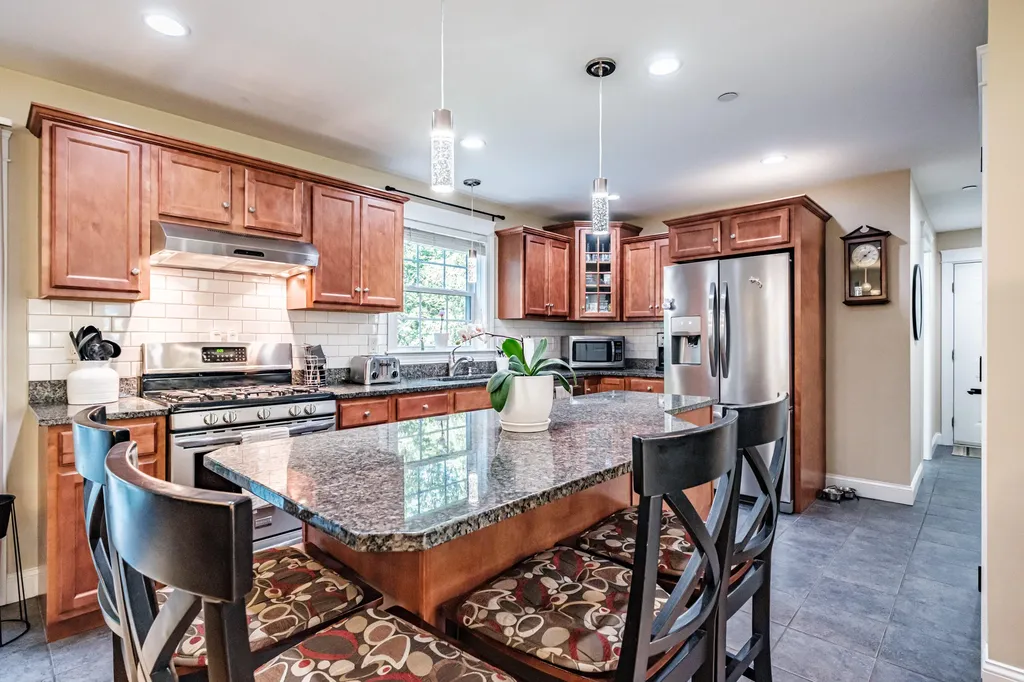28 Lillian Place Westbrook ME 04092