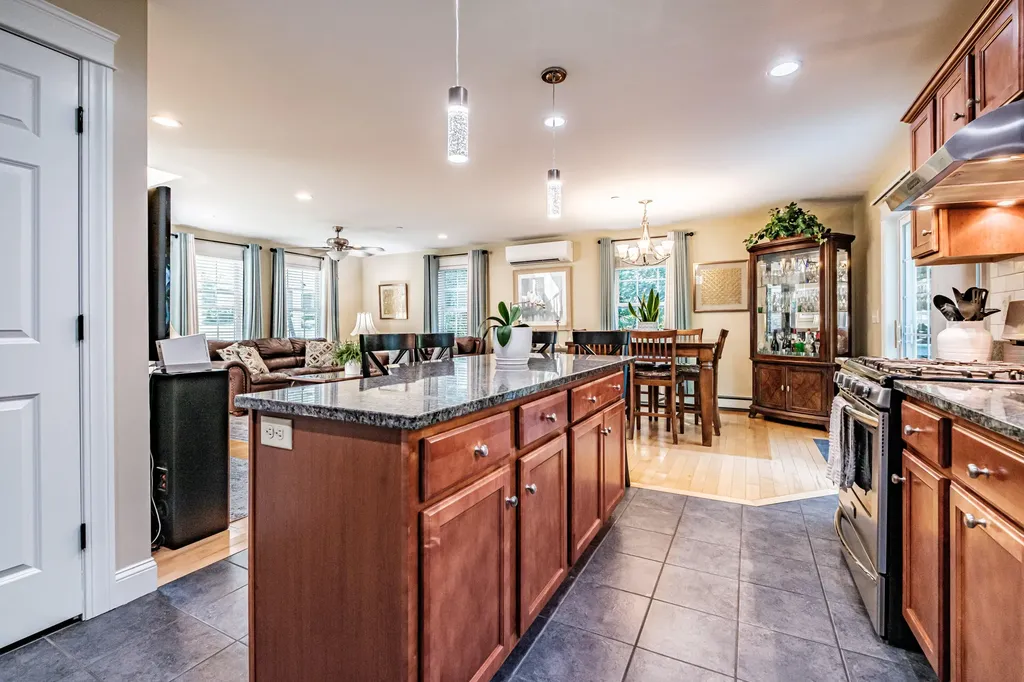 28 Lillian Place Westbrook ME 04092