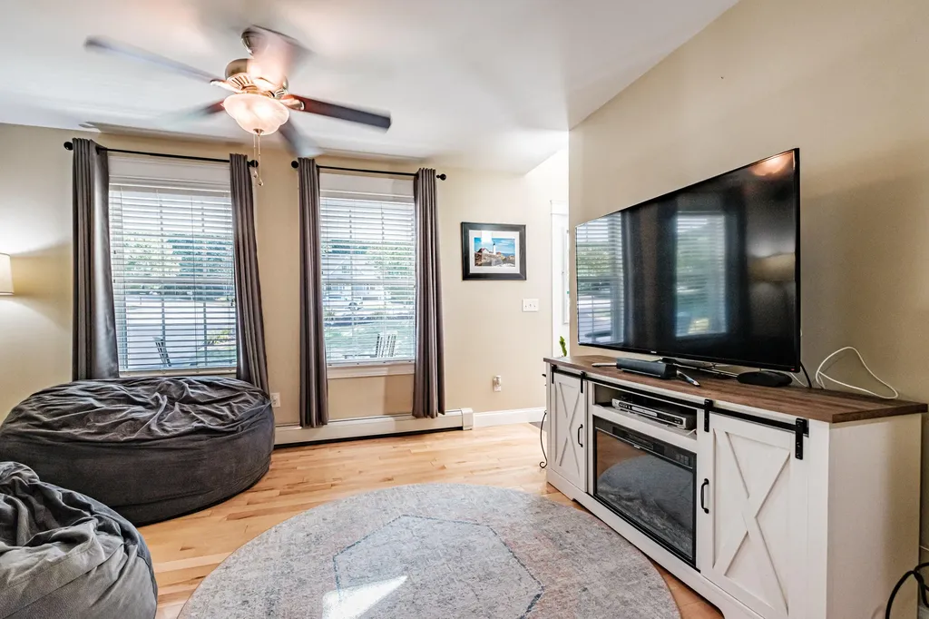 28 Lillian Place Westbrook ME 04092