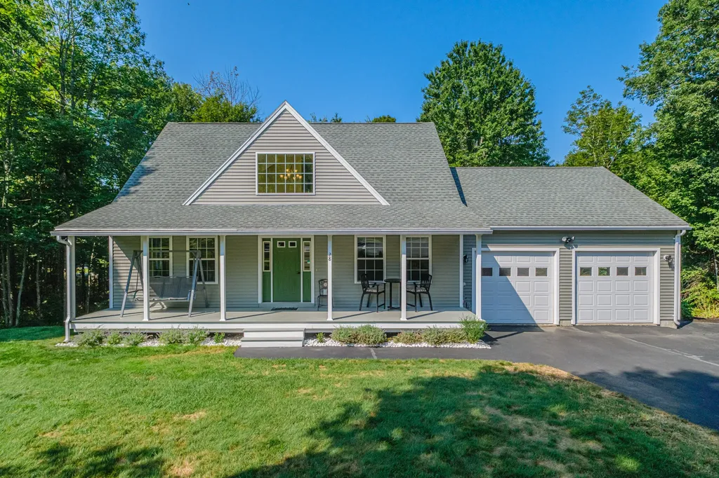 28 Lillian Place Westbrook ME 04092