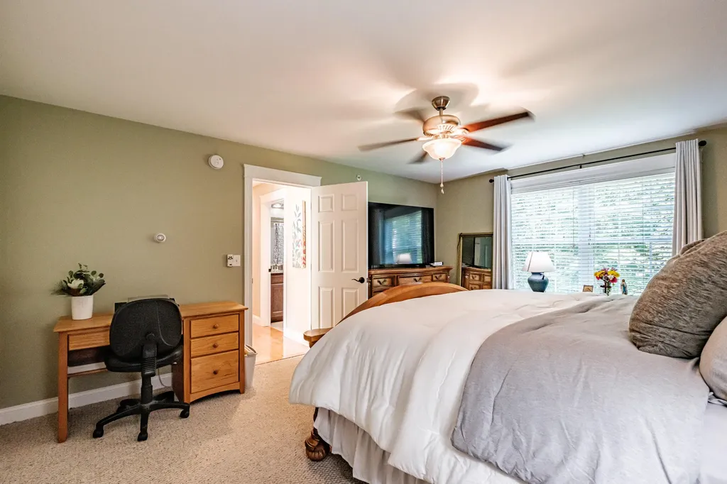 28 Lillian Place Westbrook ME 04092