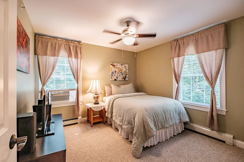 28 Lillian Place Westbrook ME 04092