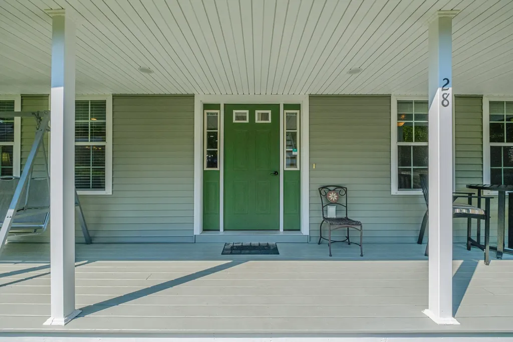 28 Lillian Place Westbrook ME 04092