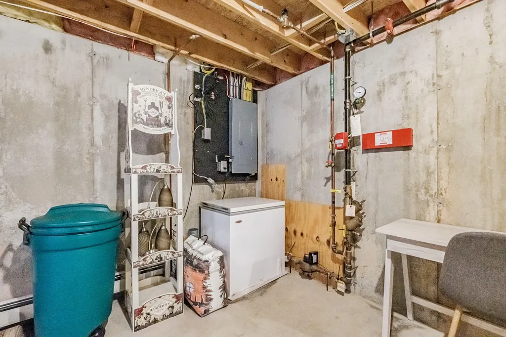 28 Lillian Place Westbrook ME 04092