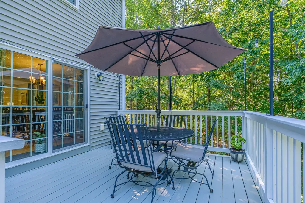 28 Lillian Place Westbrook ME 04092