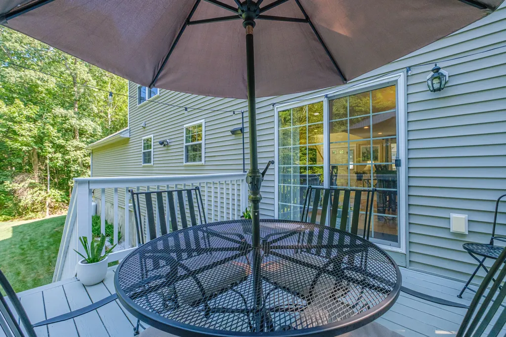 28 Lillian Place Westbrook ME 04092
