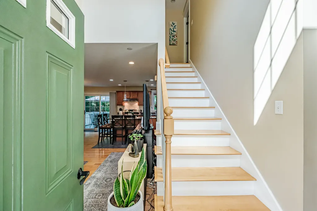 28 Lillian Place Westbrook ME 04092