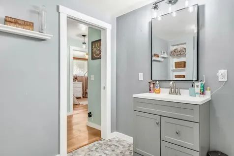 185 Liberty Road Washington ME 04574