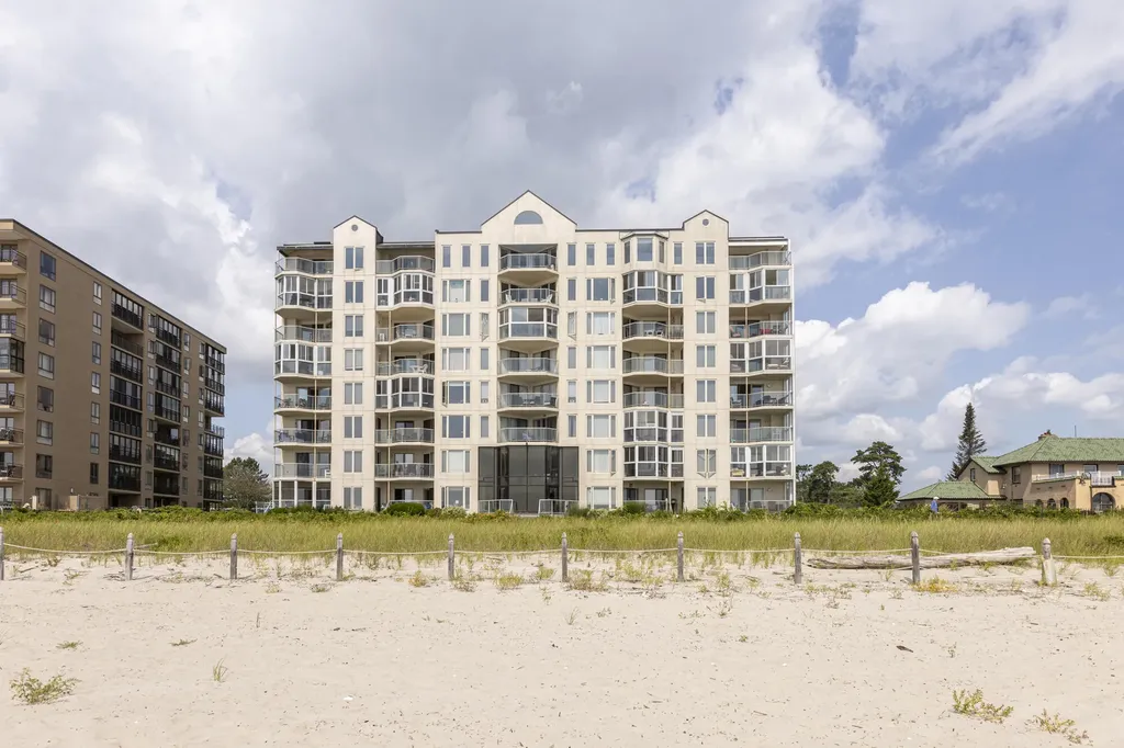 207 E Grand Avenue Old Orchard Beach ME 04064