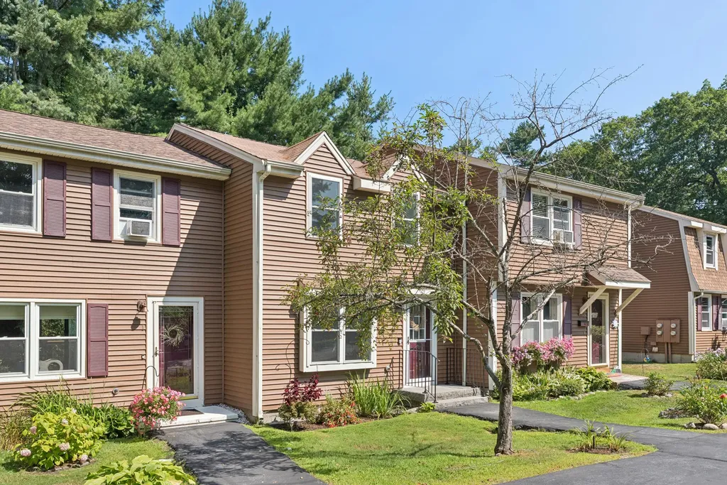 33 Hobart Street South Portland ME 04106