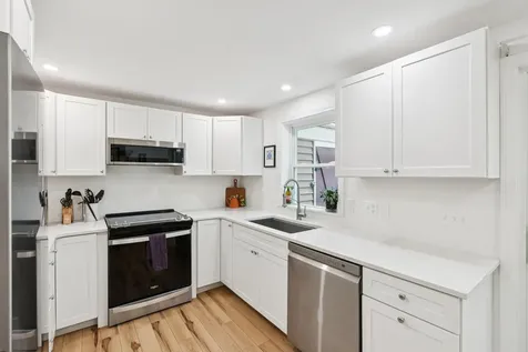 33 Hobart Street South Portland ME 04106