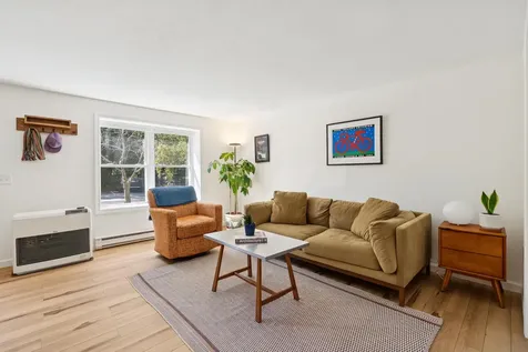 33 Hobart Street South Portland ME 04106