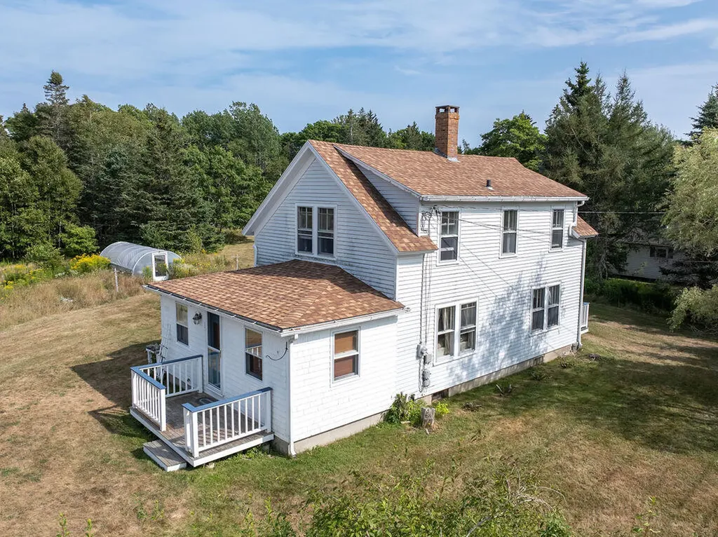 17 Hardys Hill Road Deer Isle ME 04627