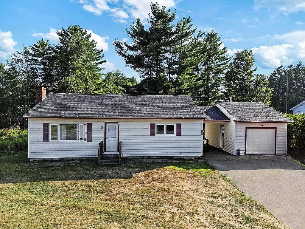 304 Eastern Avenue Augusta ME 04330