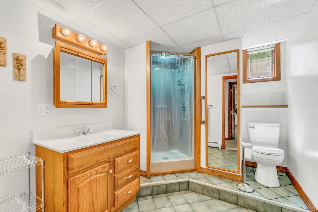 1391 Turner Street Auburn ME 04210