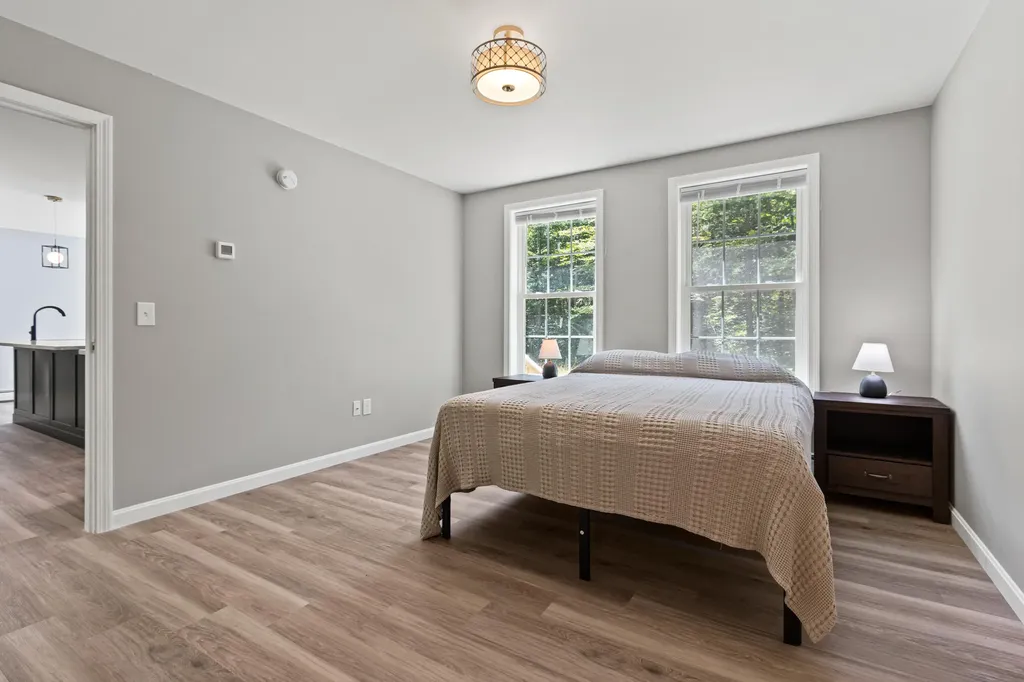 48 Tickle Way Buxton ME 04093