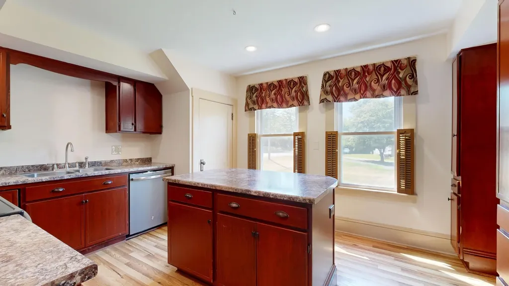 736 Riverside Drive Augusta ME 04330
