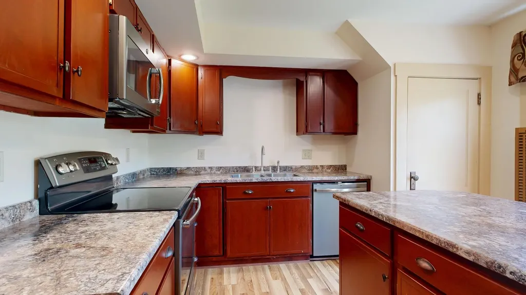 736 Riverside Drive Augusta ME 04330