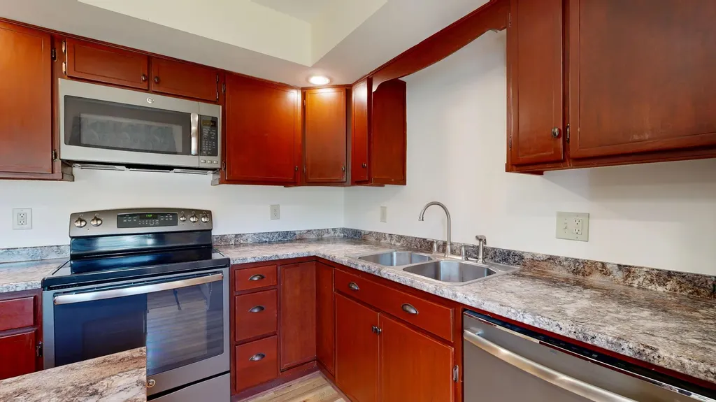 736 Riverside Drive Augusta ME 04330