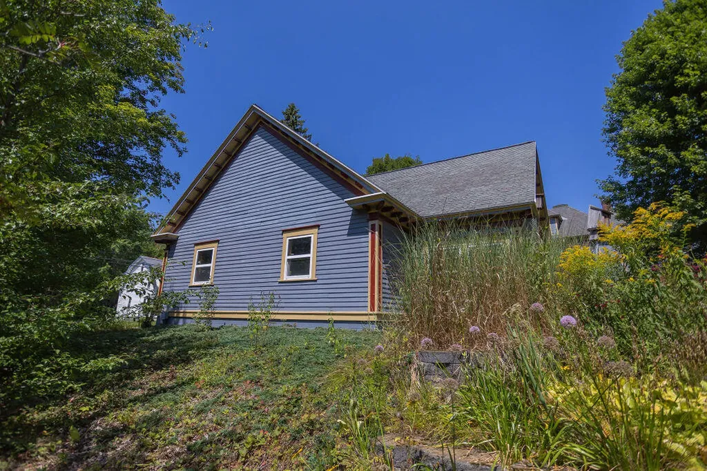 72 Main Street Peru ME 04290