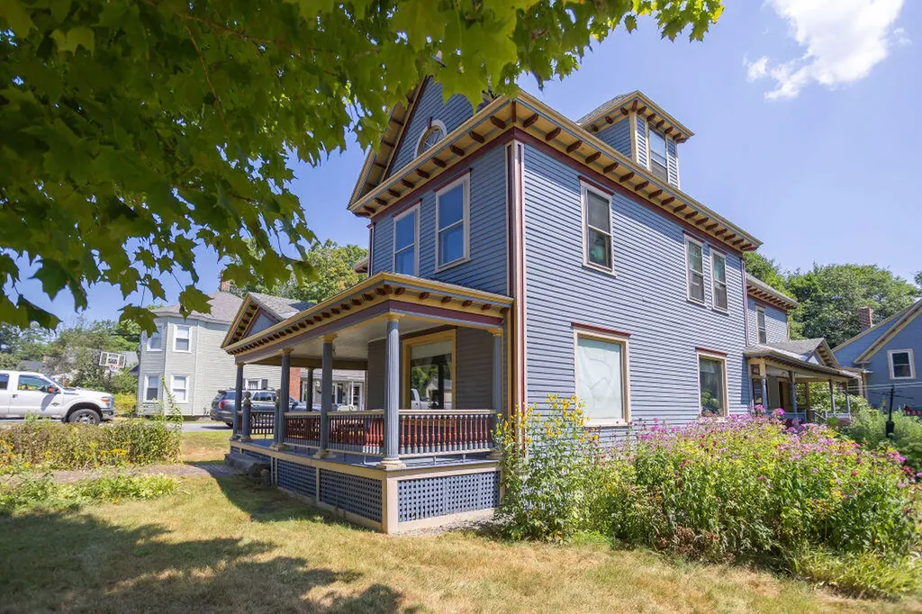 72 Main Street Peru ME 04290