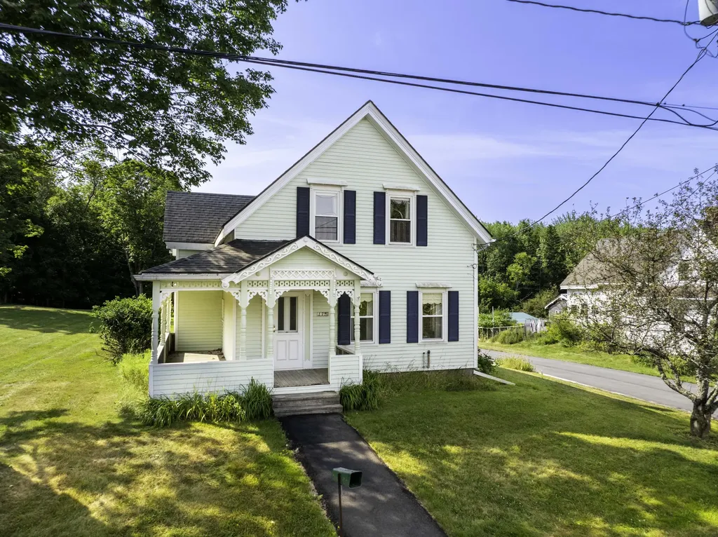 17 School Street Machias ME 04654