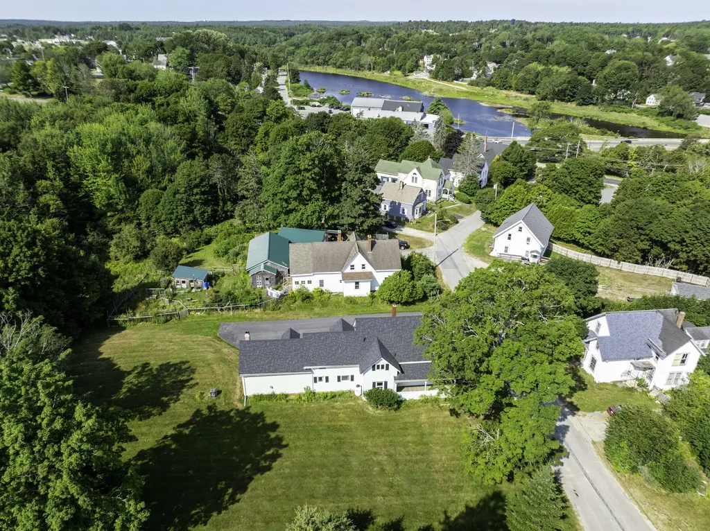 17 School Street Machias ME 04654