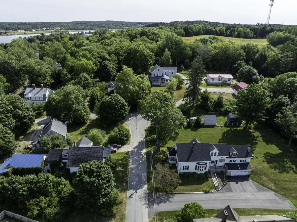 17 School Street Machias ME 04654