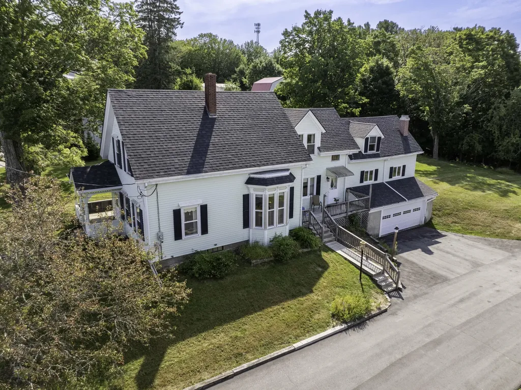 17 School Street Machias ME 04654