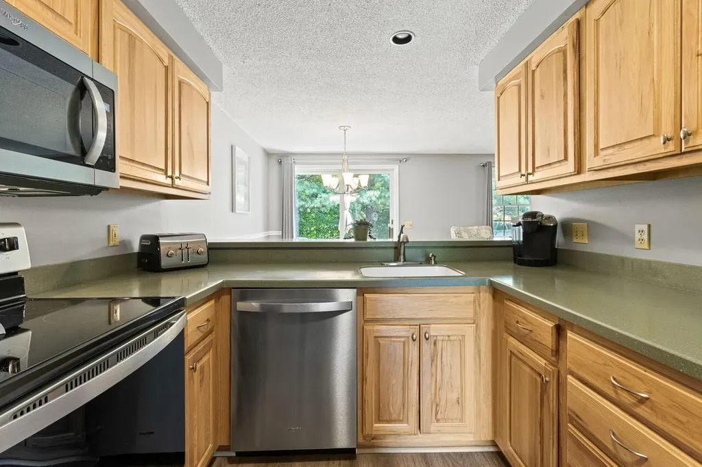 26 Merrymeeting Drive Portland ME 04103