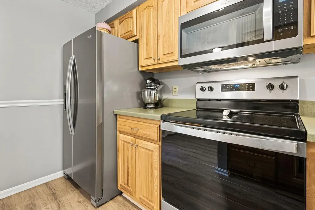 26 Merrymeeting Drive Portland ME 04103