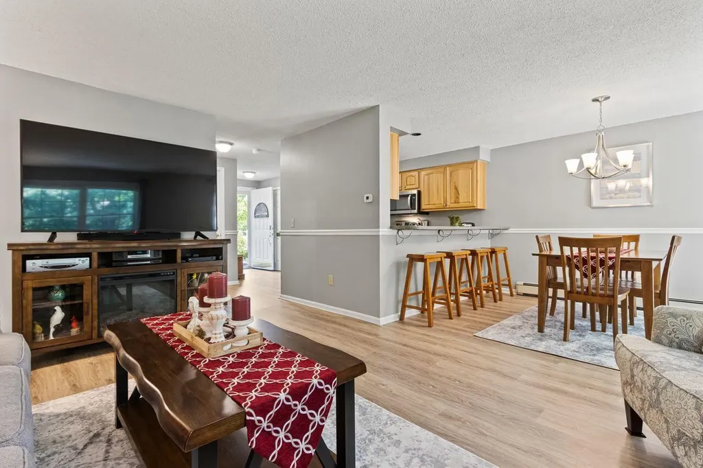 26 Merrymeeting Drive Portland ME 04103