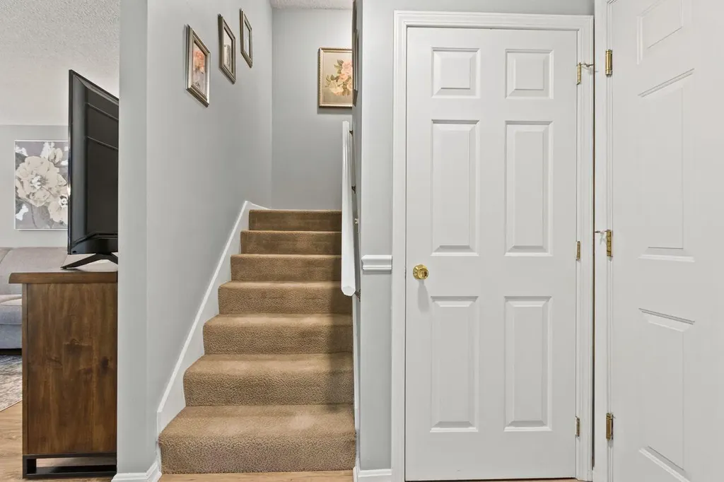 26 Merrymeeting Drive Portland ME 04103