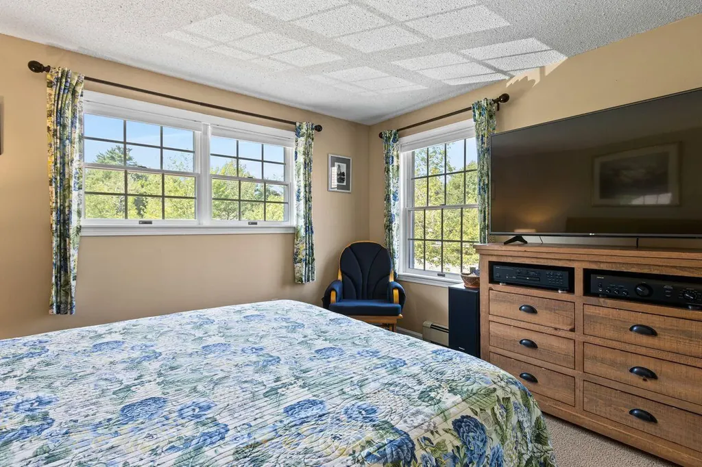 26 Merrymeeting Drive Portland ME 04103