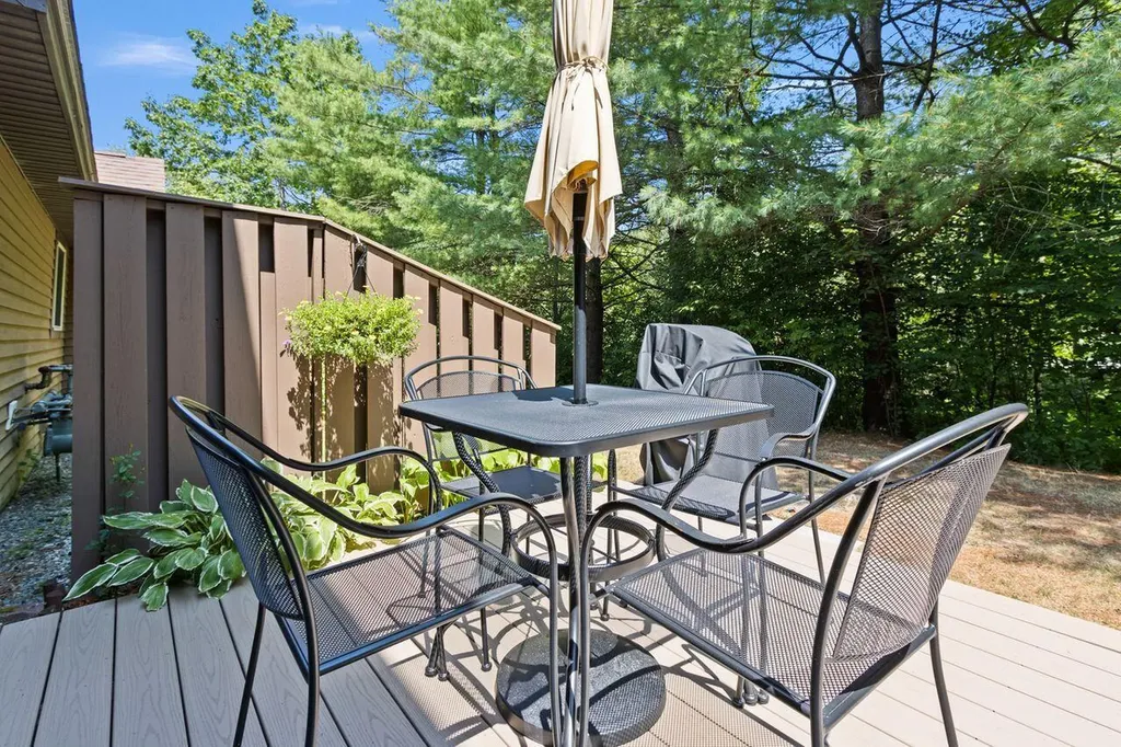 26 Merrymeeting Drive Portland ME 04103
