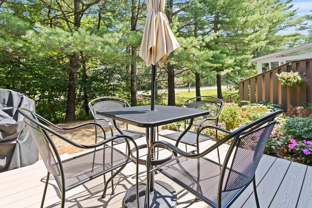 26 Merrymeeting Drive Portland ME 04103