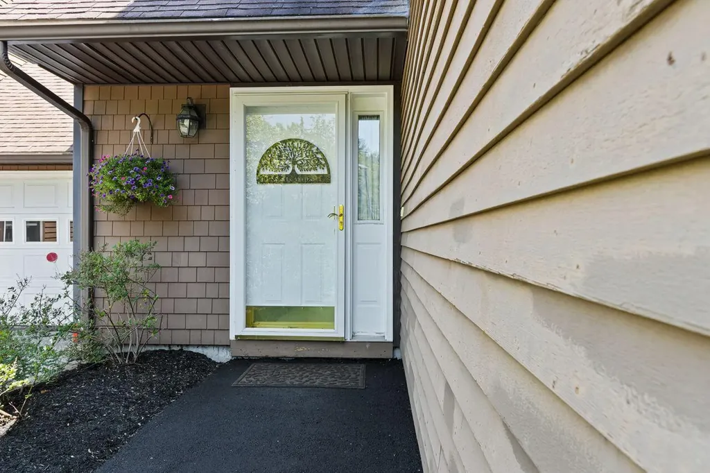 26 Merrymeeting Drive Portland ME 04103