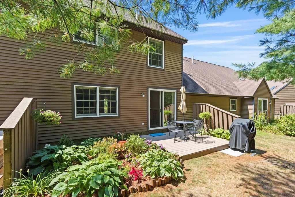 26 Merrymeeting Drive Portland ME 04103