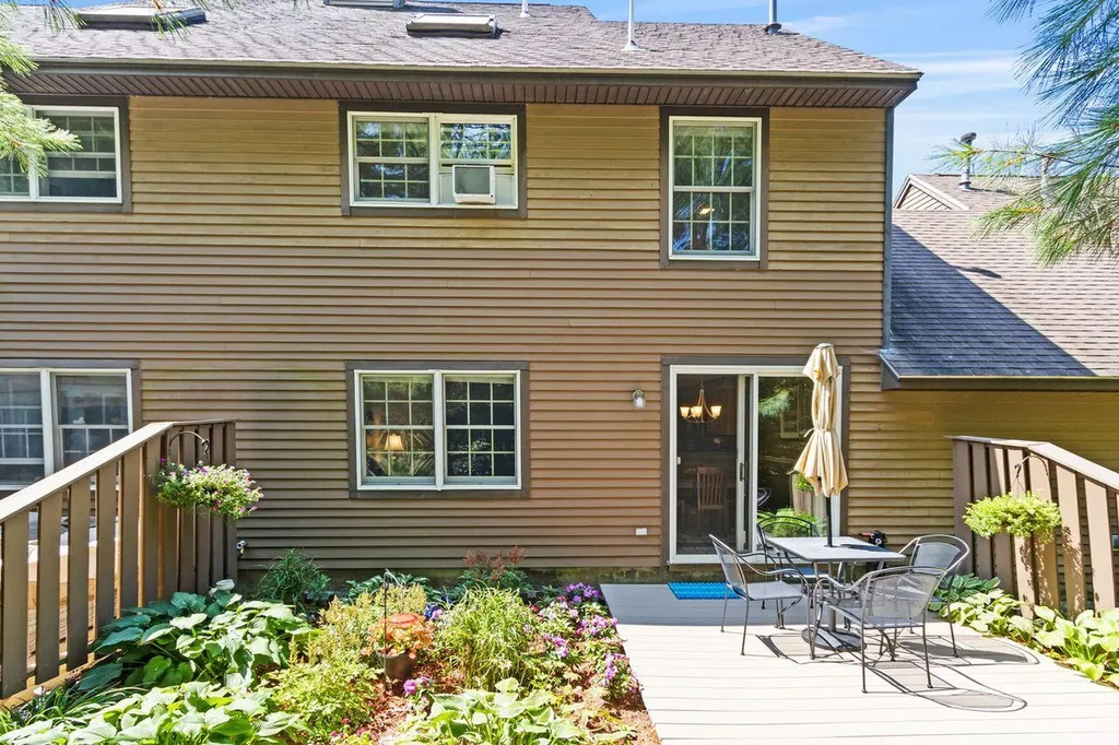 26 Merrymeeting Drive Portland ME 04103