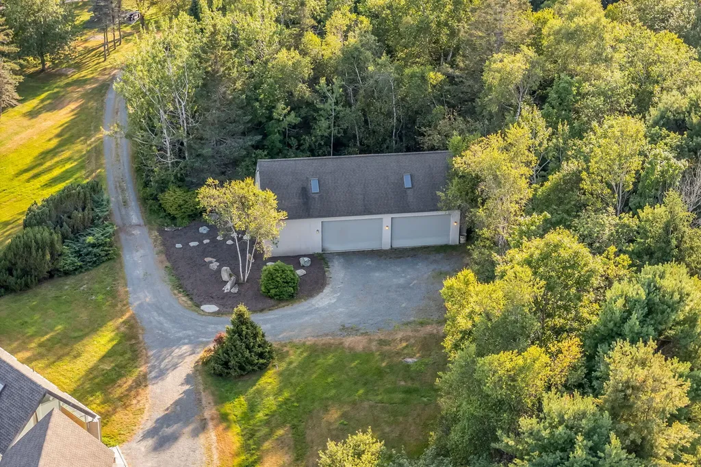 31 Daybreak Lane Surry ME 04684