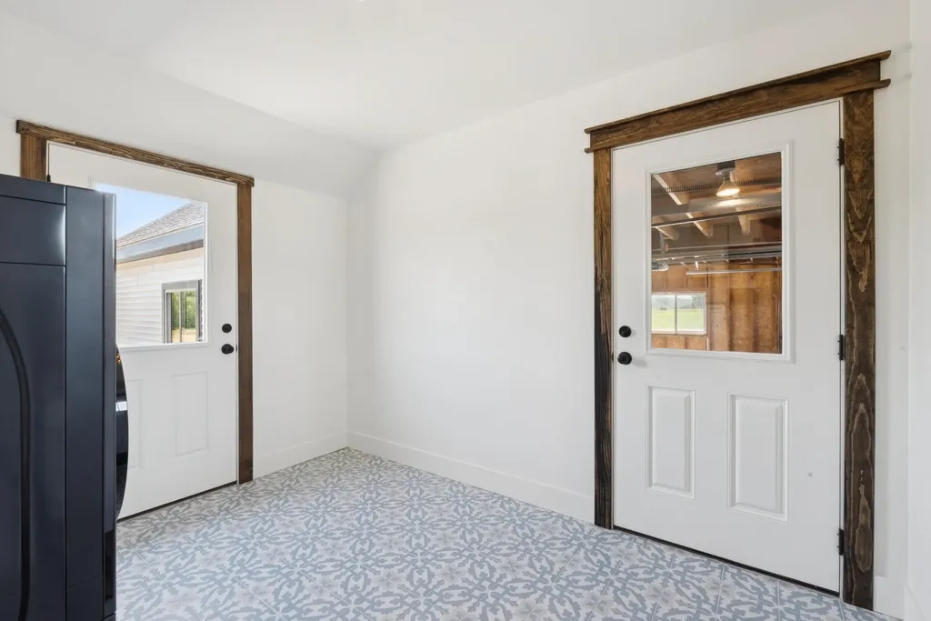 208 Pleasant Street Clinton ME 04927