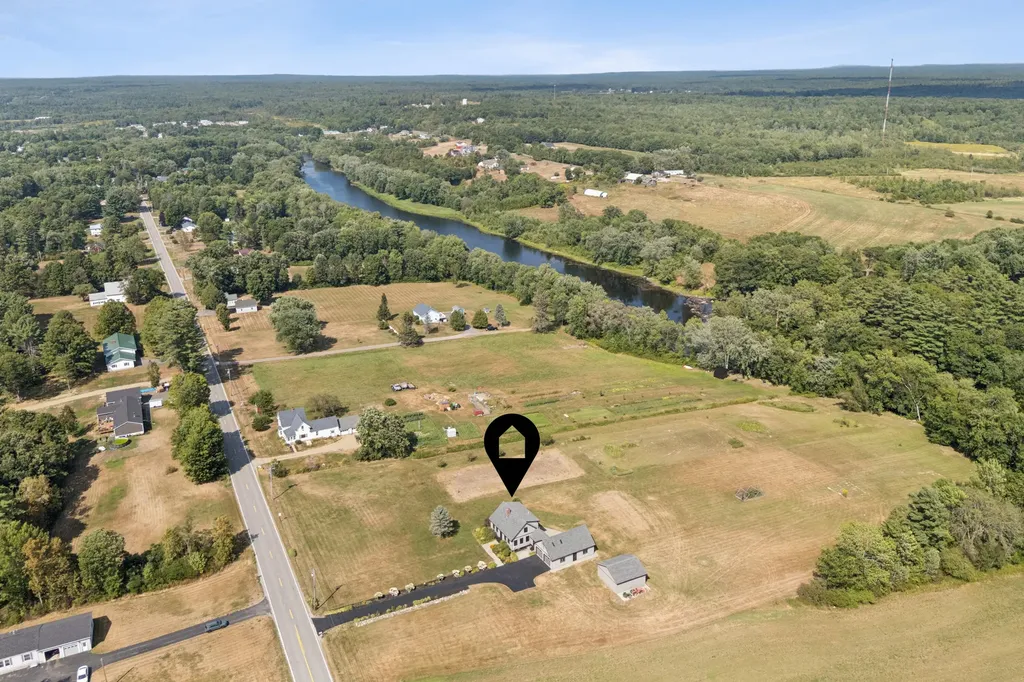 208 Pleasant Street Clinton ME 04927