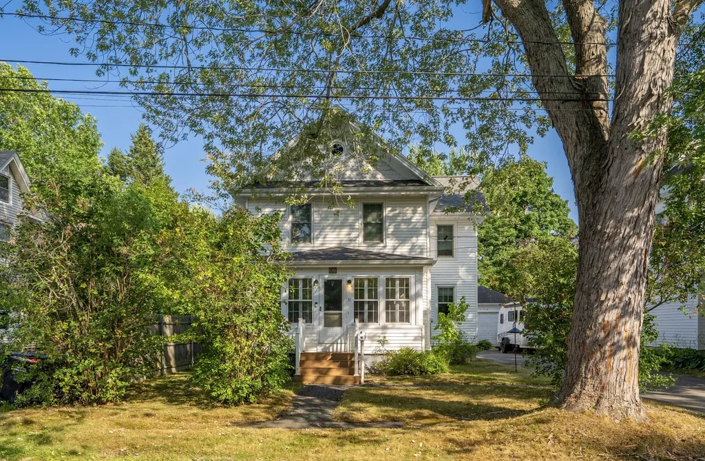 51 Webster Avenue N Bangor ME 04401
