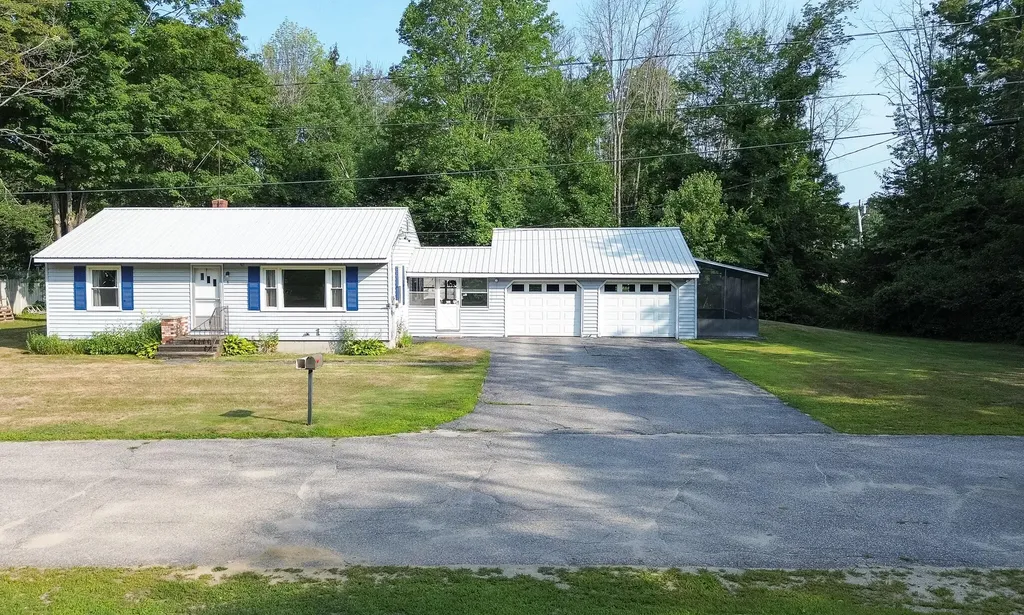8 Sunnydale Lane Parsonsfield ME 04047