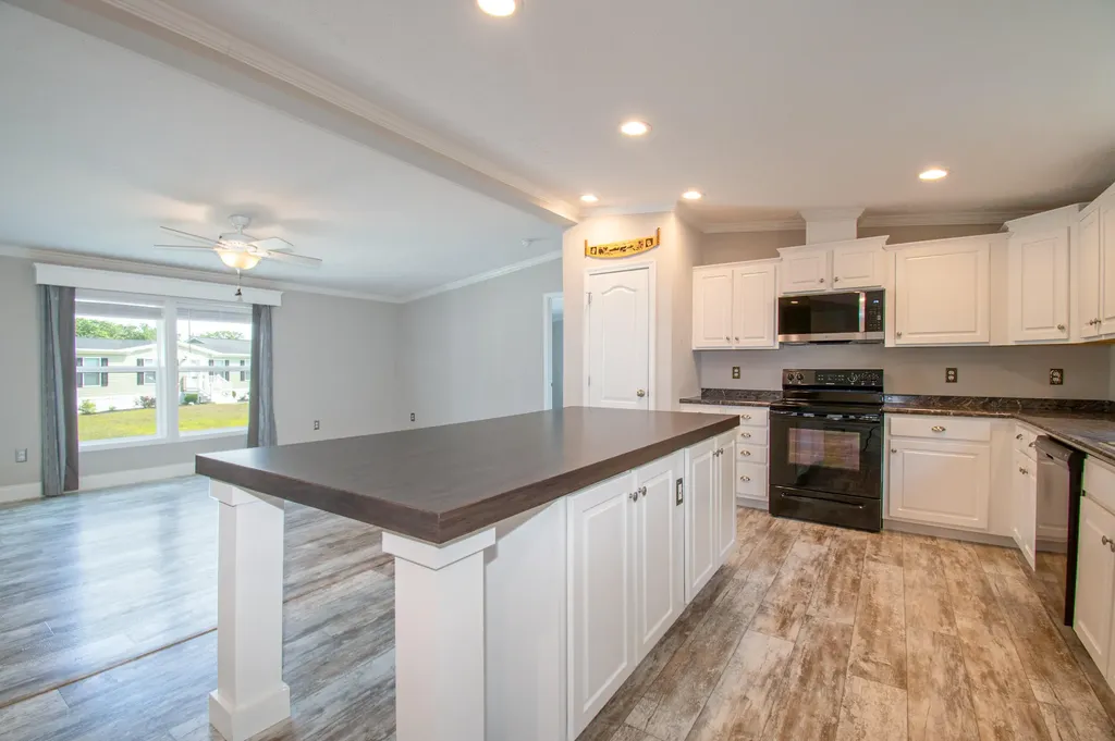5 Trent Drive Lisbon ME 04250