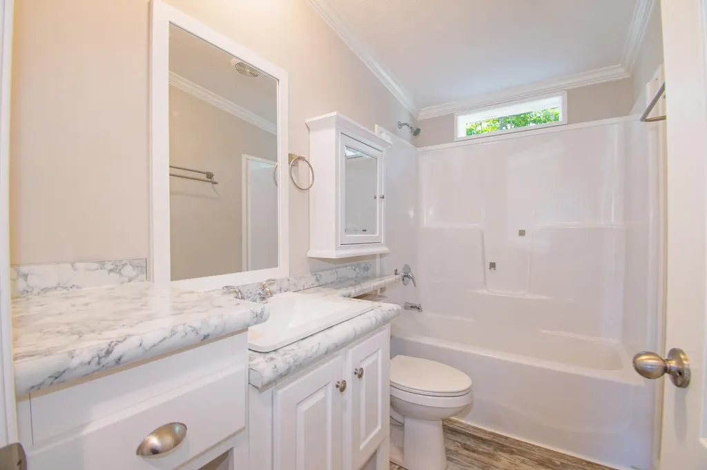 5 Trent Drive Lisbon ME 04250